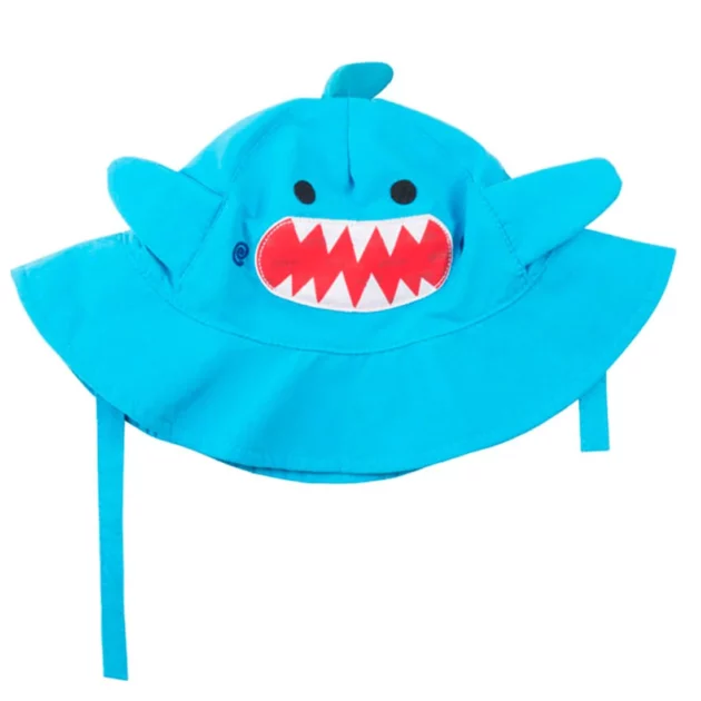 cappellino azzurro a forma di squalo del marchio zoocchini